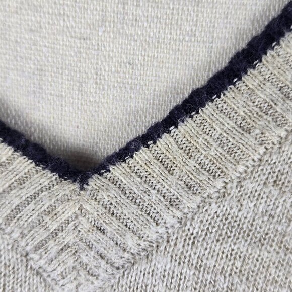 Barneys New York Co-op Size Large Cream Colored Linen/Cotton Blend Sweater Vneck - Picture 3 of 11